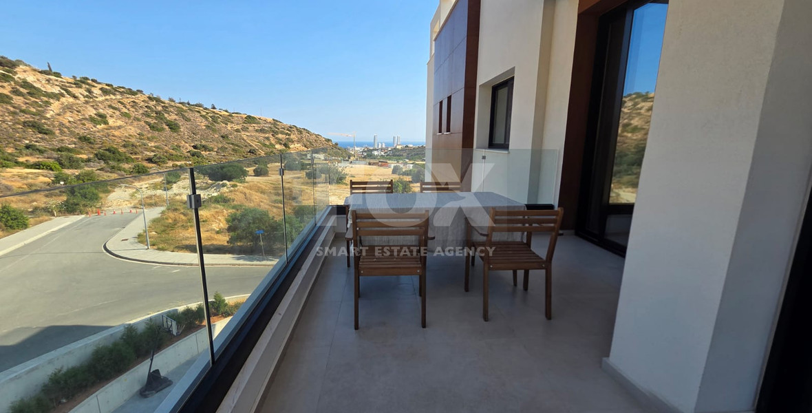 One bedroom furnished top floor apartment for rent in Agios Athanasios