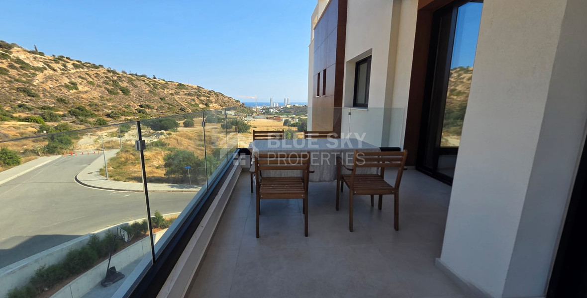 One bedroom furnished top floor apartment for rent in Agios Athanasios