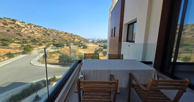 One bedroom furnished top floor apartment for rent in Agios Athanasios
