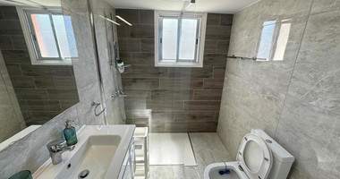 RENT: RENOVATED 2 BEDROOM 2 BATHROOM APARTMENT IN AGIA ZONI.