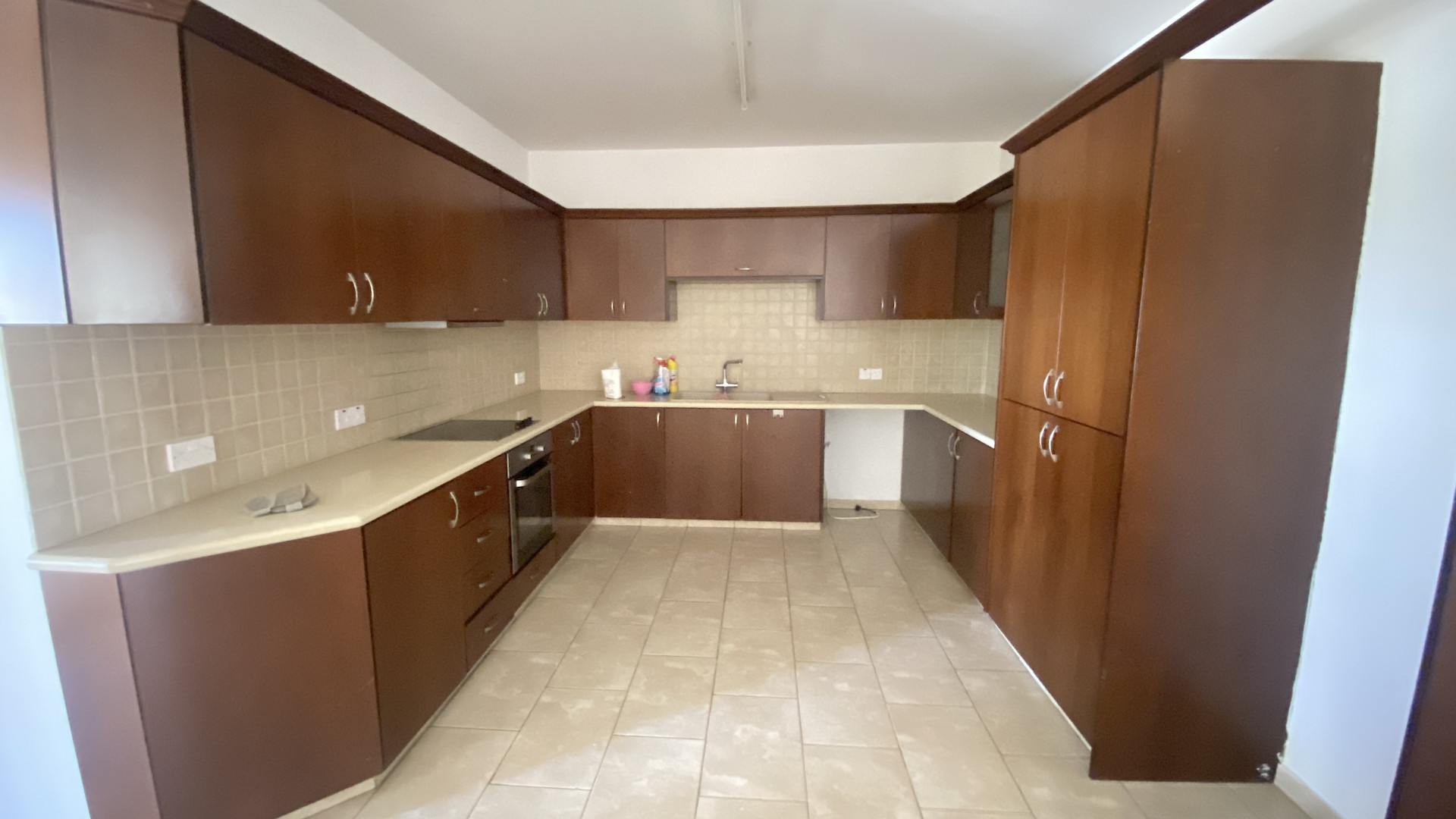4 bedroom apartment 190 m² in Paphos Municipality, Cyprus