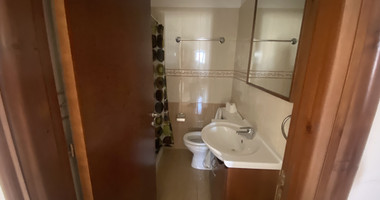 Spacious Four Bedroom Apartment in the centre of Paphos for rent