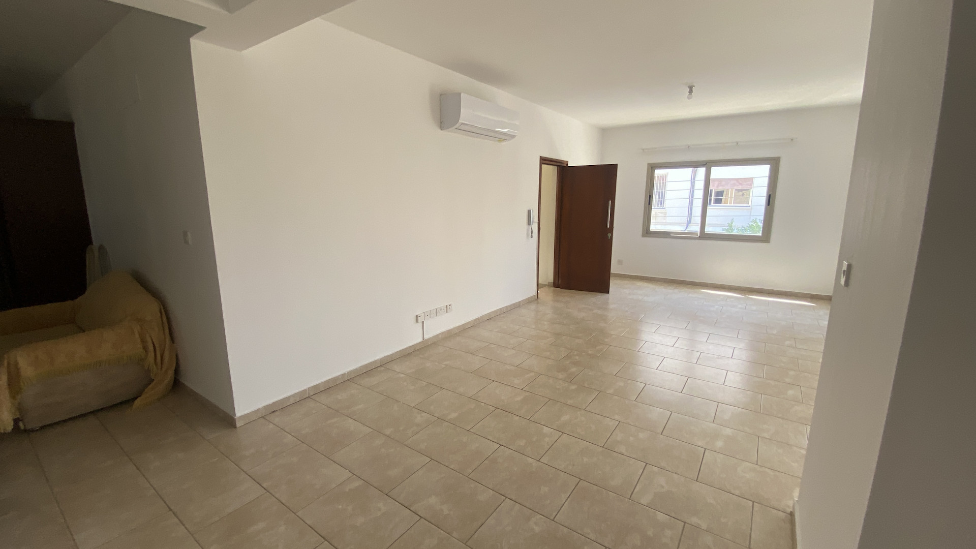 4 bedroom apartment 190 m² in Paphos Municipality, Cyprus