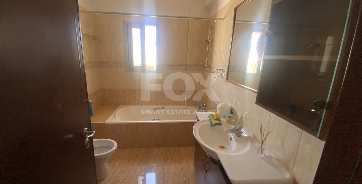 Spacious Four Bedroom Apartment in the centre of Paphos for rent