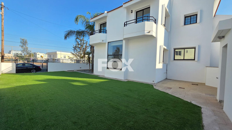 Detached house for rent 380 m² in Kato Polemidia, Limassol, Cyprus