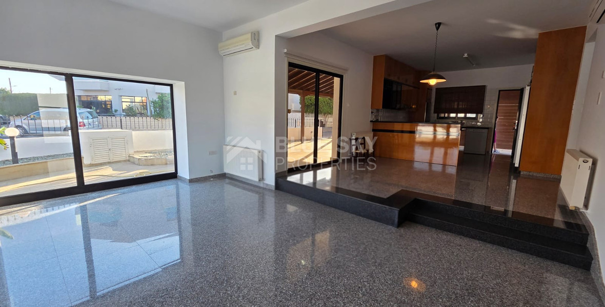 Four Bedroom House with Separate Annex for Rent in Kato Polemidia, Limassol
