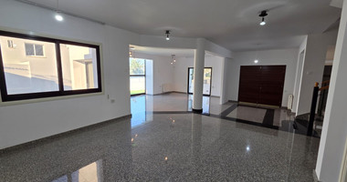 Four Bedroom House with Separate Annex for Rent in Kato Polemidia, Limassol