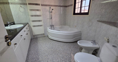 Four Bedroom House with Separate Annex for Rent in Kato Polemidia, Limassol