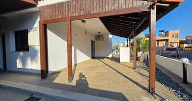 Four Bedroom House with Separate Annex for Rent in Kato Polemidia, Limassol