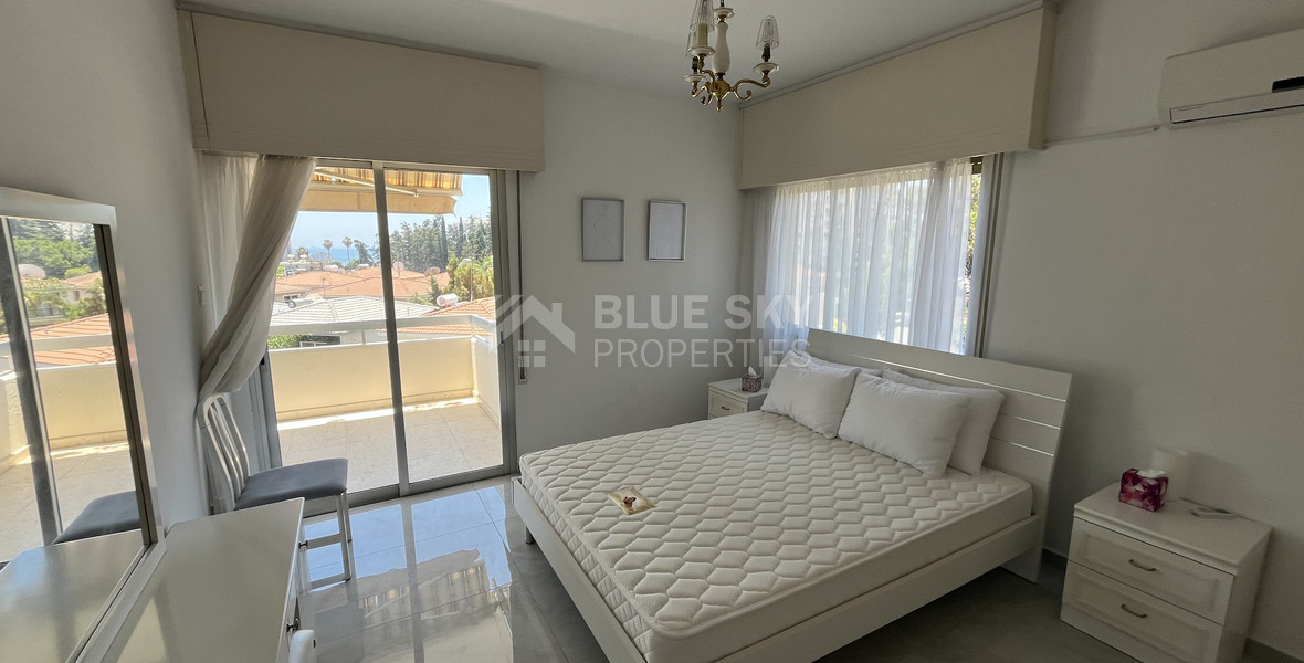 For Rent Bright Furnished 3-Bed Apartment near Sea Front in Agios Athanasios