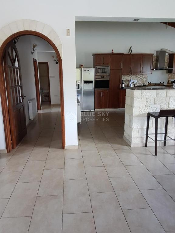 Bungalow for sale in  Paphos