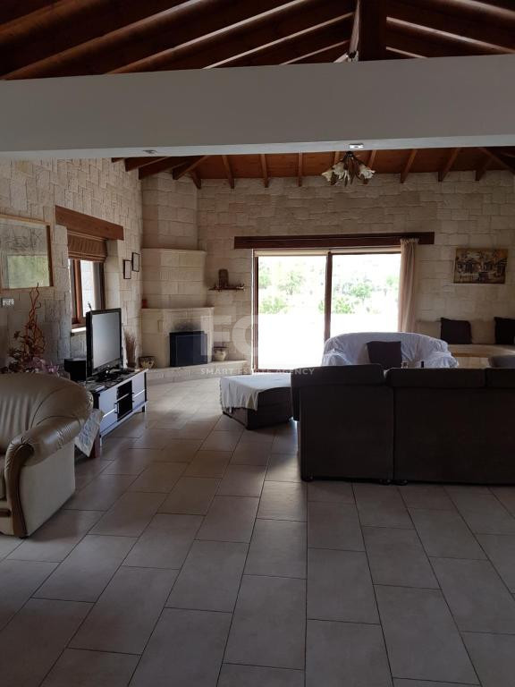 Bungalow for sale in  Paphos