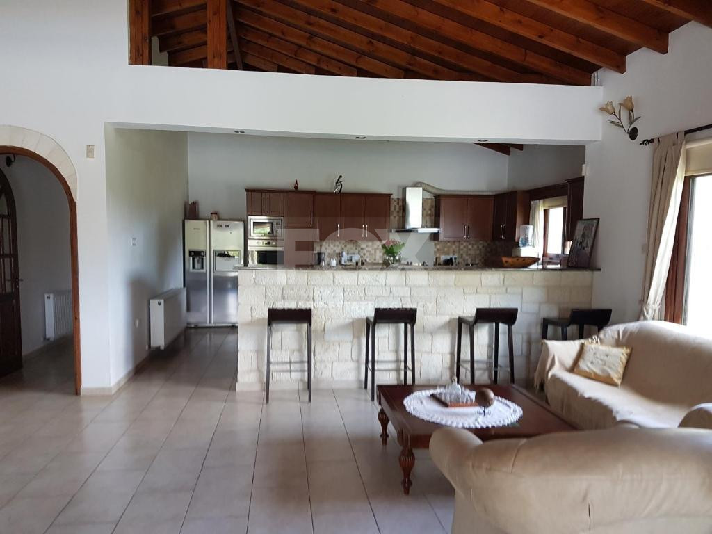 Bungalow for sale in  Paphos