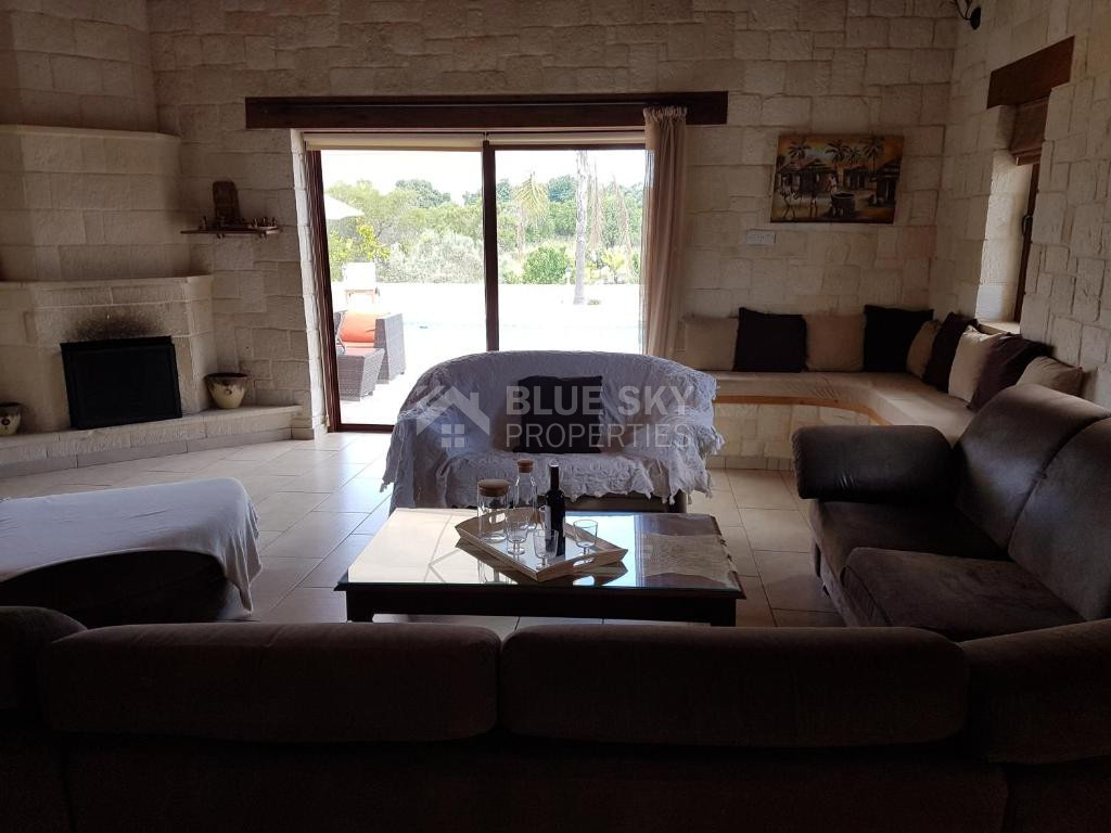 Bungalow for sale in  Paphos