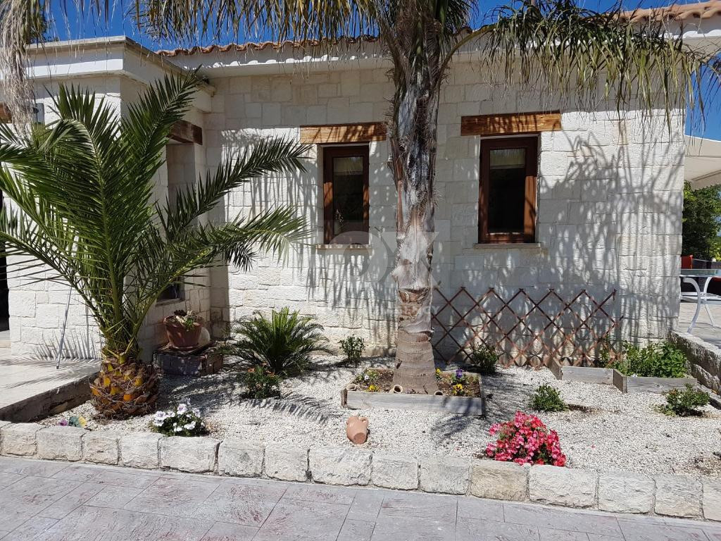 Bungalow for sale in  Paphos