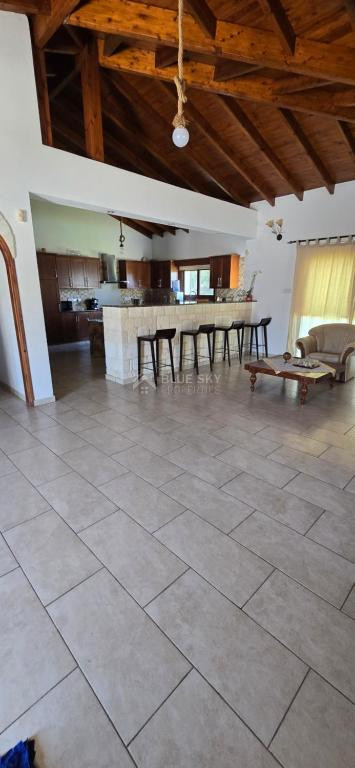 Bungalow for sale in  Paphos