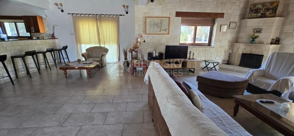 Bungalow for sale in  Paphos