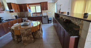 Bungalow for sale in  Paphos