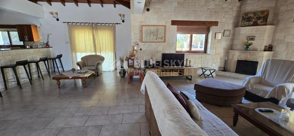 Bungalow for sale in  Paphos