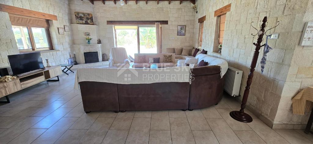 Bungalow for sale in  Paphos