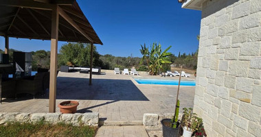 Bungalow for sale in  Paphos