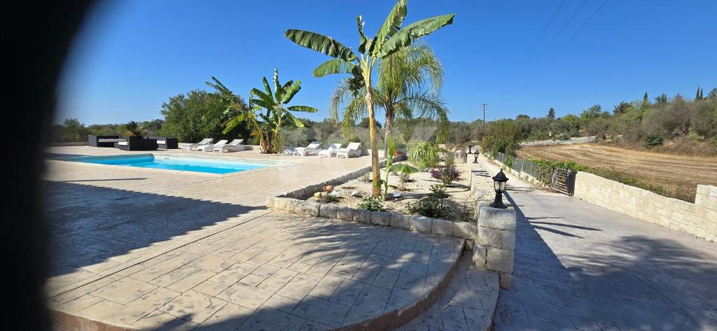 Bungalow for sale in  Paphos