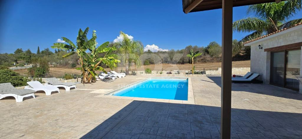 Bungalow for sale in  Paphos
