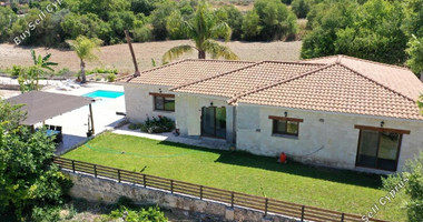 Bungalow for sale in  Paphos