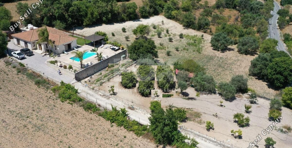 Bungalow for sale in  Paphos