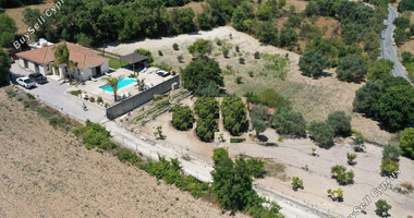 Bungalow for sale in  Paphos