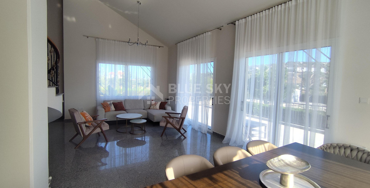 Luxury three Bedroom Villa with Swimming Pool on 3,000 sq.m. Plot in Pareklisia