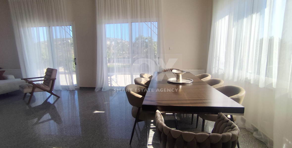 Luxury three Bedroom Villa with Swimming Pool on 3,000 sq.m. Plot in Pareklisia