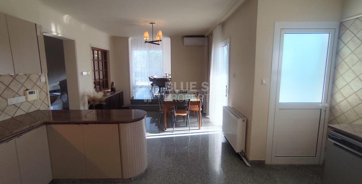 Luxury three Bedroom Villa with Swimming Pool on 3,000 sq.m. Plot in Pareklisia