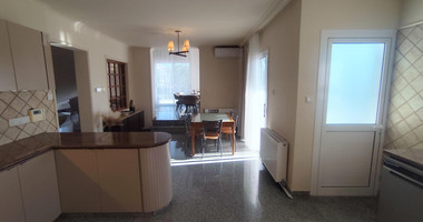 Luxury three Bedroom Villa with Swimming Pool on 3,000 sq.m. Plot in Pareklisia