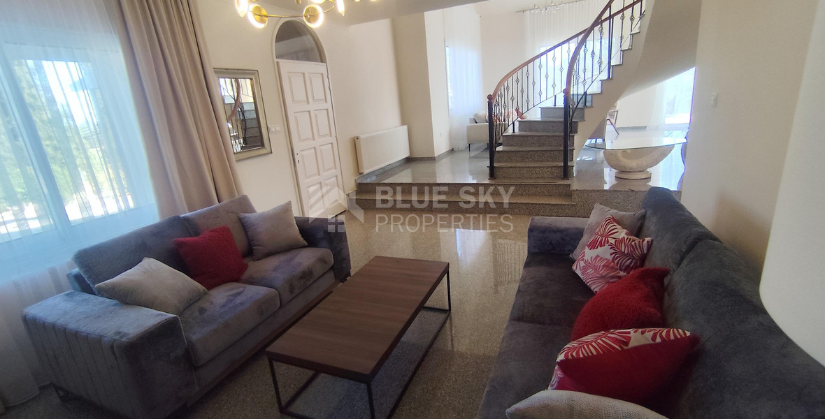 Luxury three Bedroom Villa with Swimming Pool on 3,000 sq.m. Plot in Pareklisia