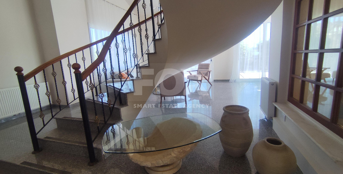 Luxury three Bedroom Villa with Swimming Pool on 3,000 sq.m. Plot in Pareklisia