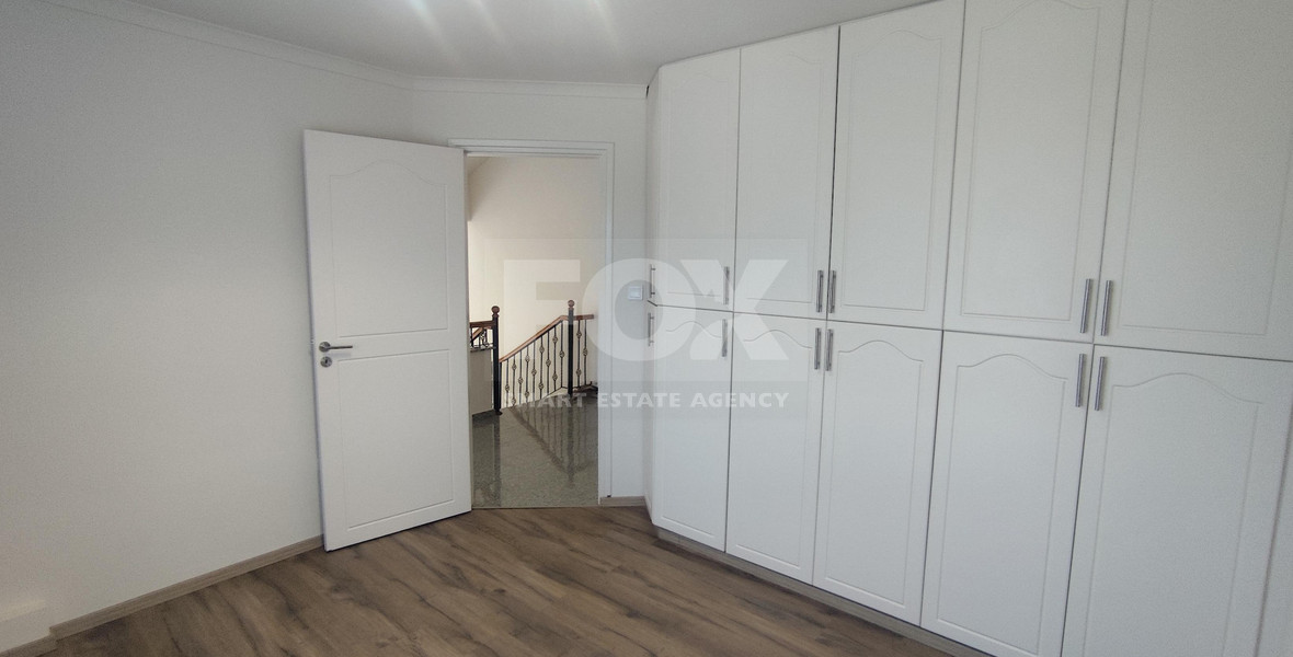 Luxury three Bedroom Villa with Swimming Pool on 3,000 sq.m. Plot in Pareklisia