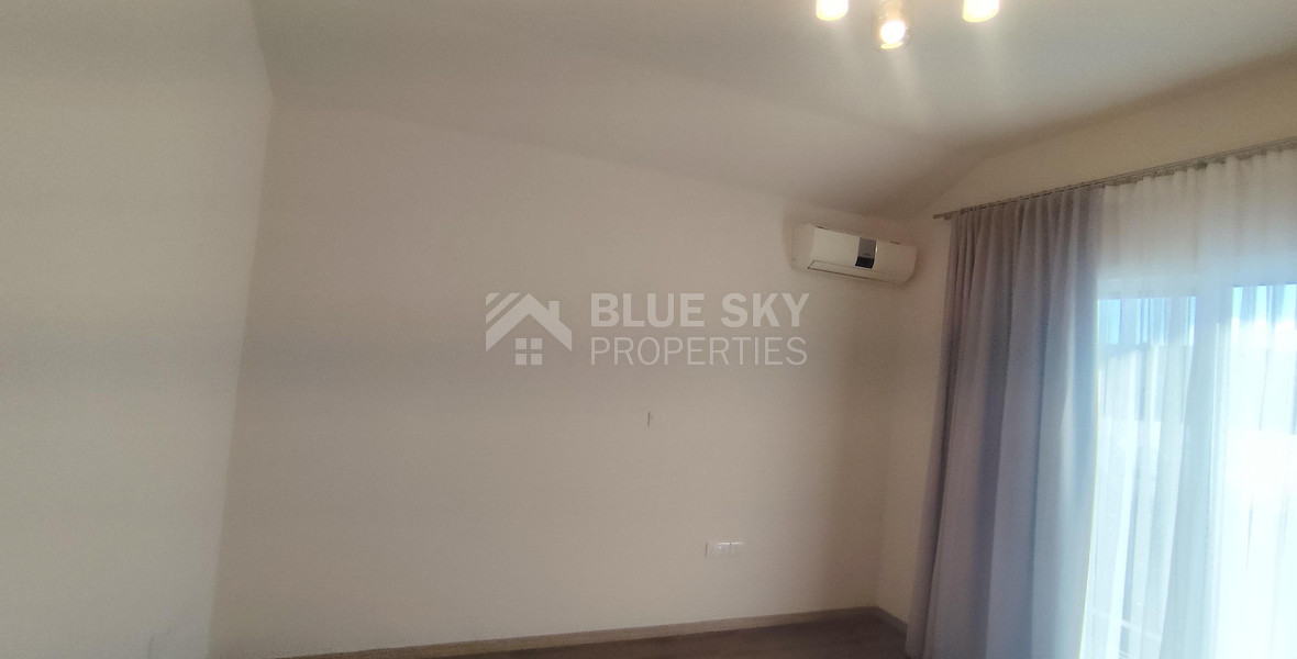 Luxury three Bedroom Villa with Swimming Pool on 3,000 sq.m. Plot in Pareklisia