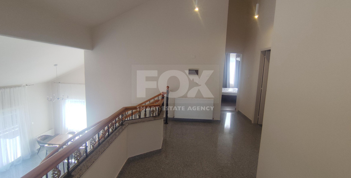 Luxury three Bedroom Villa with Swimming Pool on 3,000 sq.m. Plot in Pareklisia