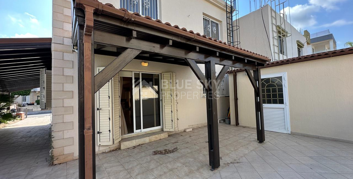 Four -Bedroom Semi-Detached House for Sale in Kato Polemidia,