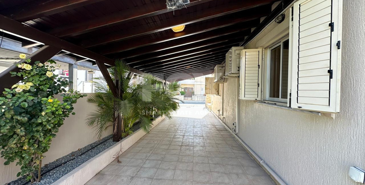 Four -Bedroom Semi-Detached House for Sale in Kato Polemidia,