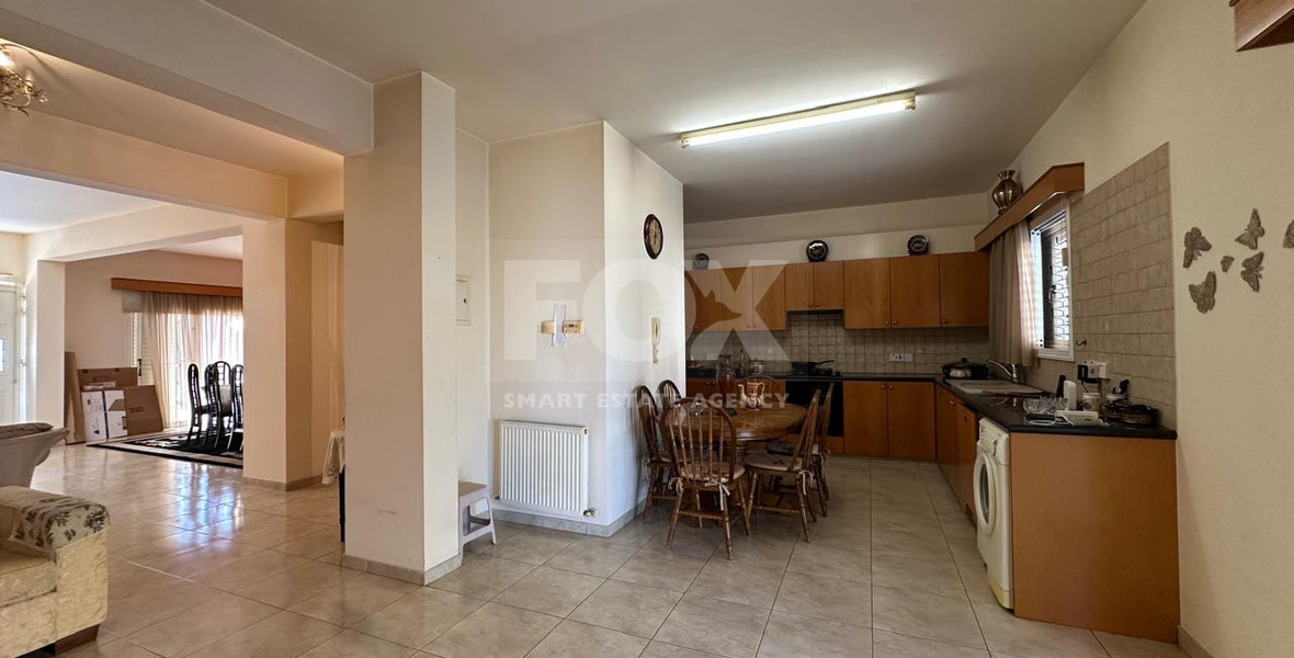 Four -Bedroom Semi-Detached House for Sale in Kato Polemidia,
