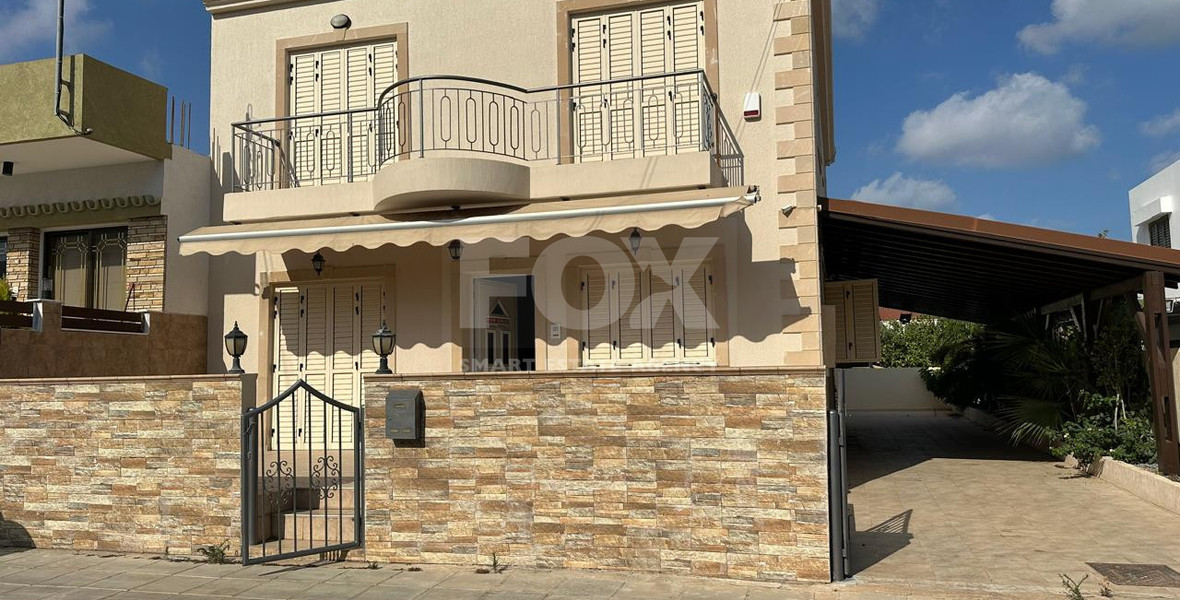 Four -Bedroom Semi-Detached House for Sale in Kato Polemidia,
