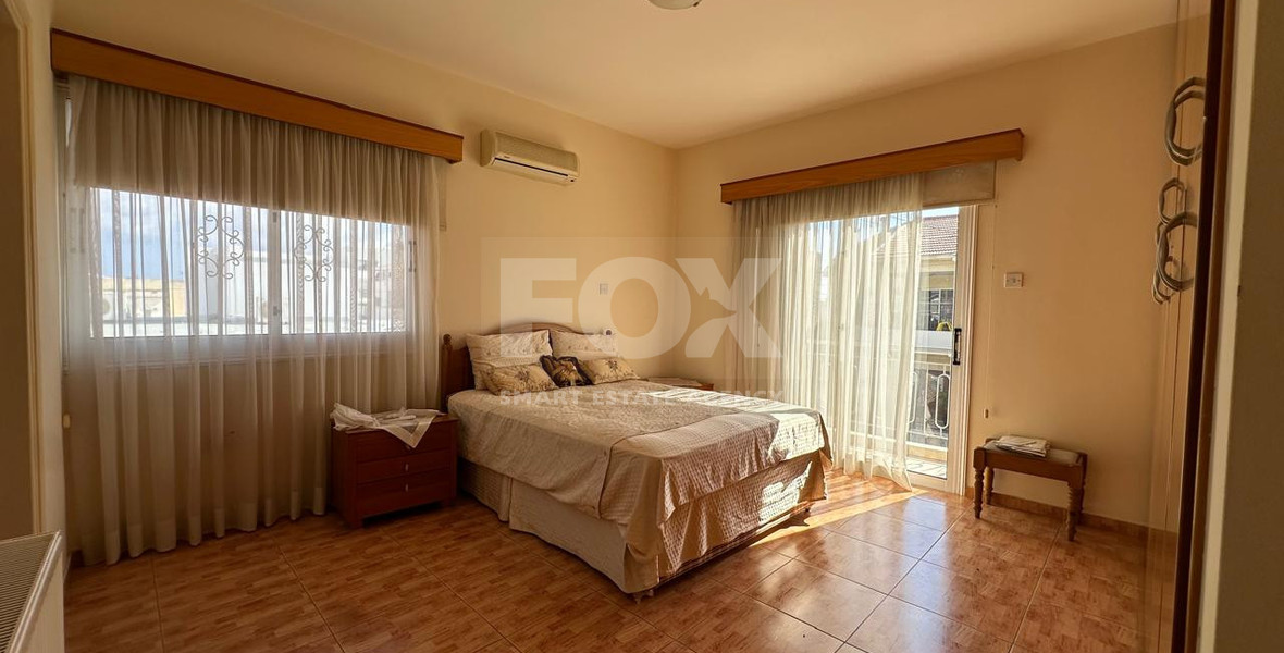 Four -Bedroom Semi-Detached House for Sale in Kato Polemidia,