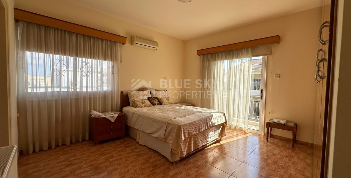 Four -Bedroom Semi-Detached House for Sale in Kato Polemidia,