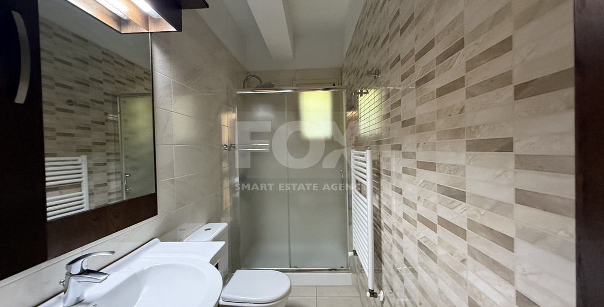 RENT: UNFURNISHED 4 BEDROOM BUNGALOW WITH SWIMMING POOL IN PYRGOS WITH EASY ACCESS.