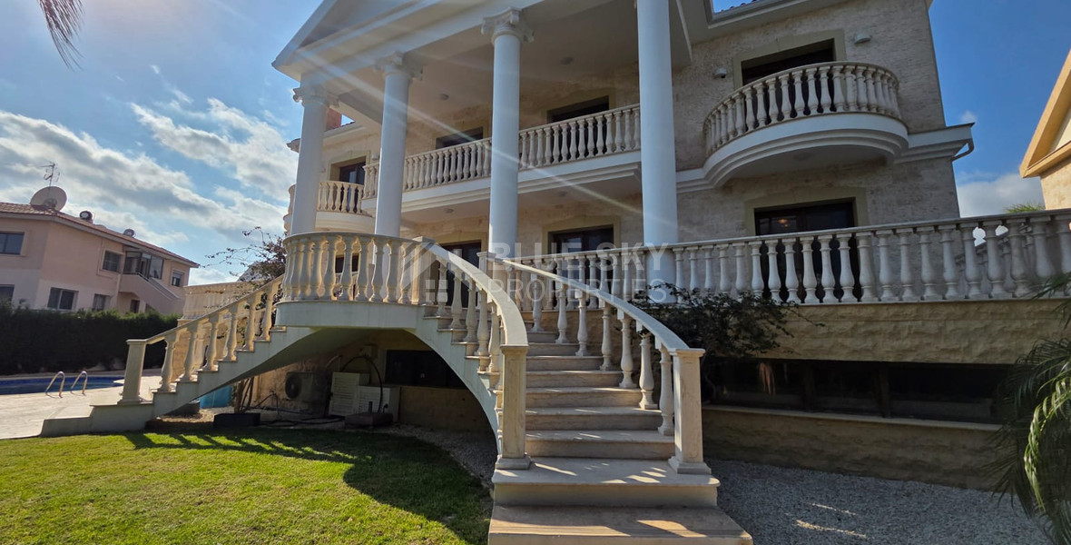Luxury Four Bedroom Villa plus two rooms for Sale by the Sea in Pareklissia, Limassol