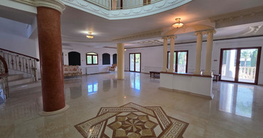 Luxury Four Bedroom Villa plus two rooms for Sale by the Sea in Pareklissia, Limassol