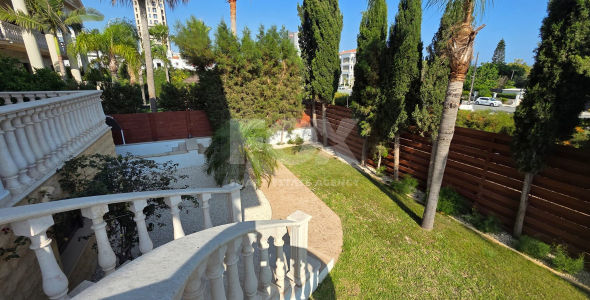 Luxury Four Bedroom Villa plus two rooms for Rent by the Sea in Pareklissia, Limassol
