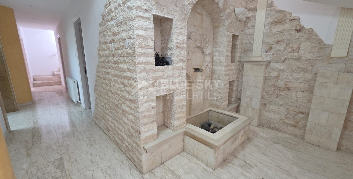 Luxury Four Bedroom Villa plus two rooms for Rent by the Sea in Pareklissia, Limassol